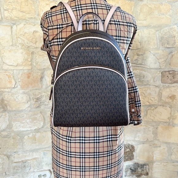 Michael Kors Md signature Abbey backpack&wallet set Brown soft pink NWT - Picture 11 of 15